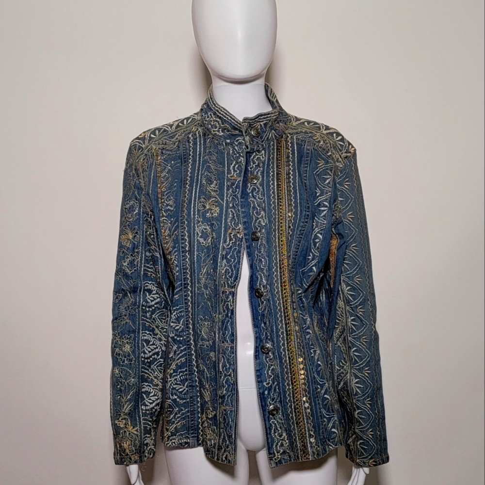 CHICOS - Picture 2 of 2